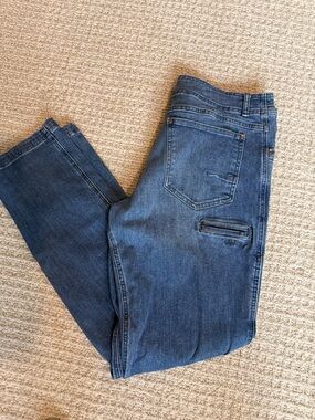 Kuhl Women's Straight-Leg Jeans in Medium Blue Wash